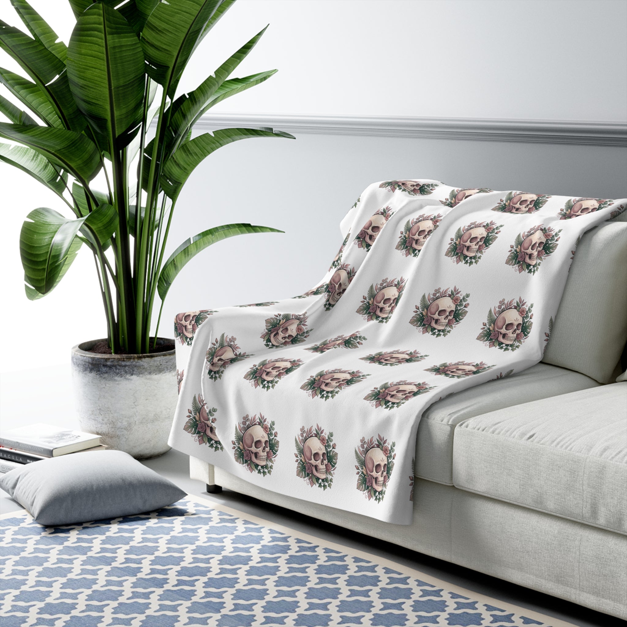 Skull & Roses Sherpa Blanket — Cozy Gothic Floral Throw