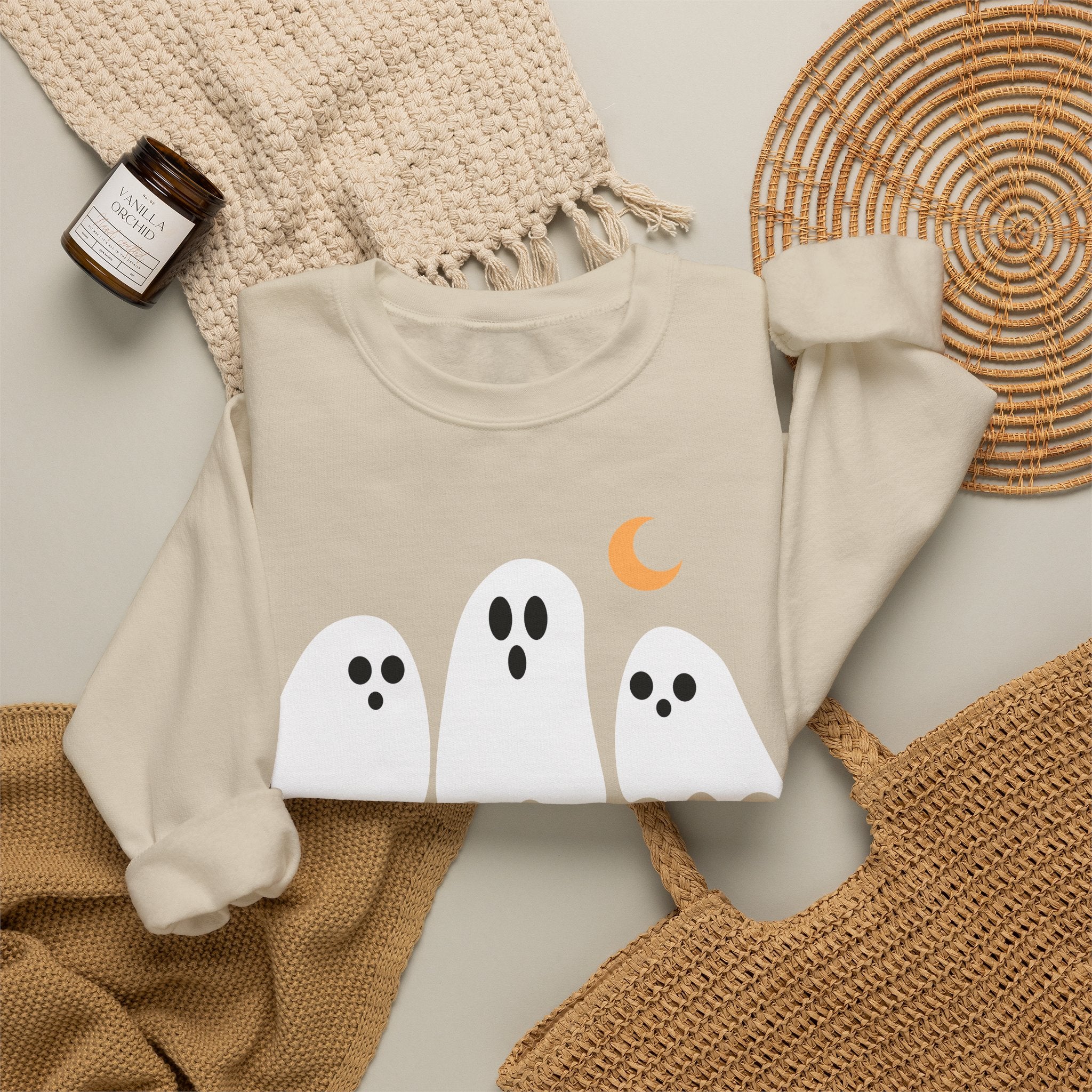 Halloqueen Sweatshirt — Cute Ghost Halloween Crewneck