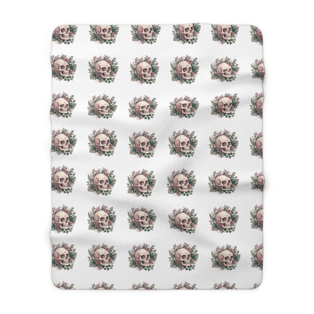 Skull & Roses Sherpa Blanket — Cozy Gothic Floral Throw