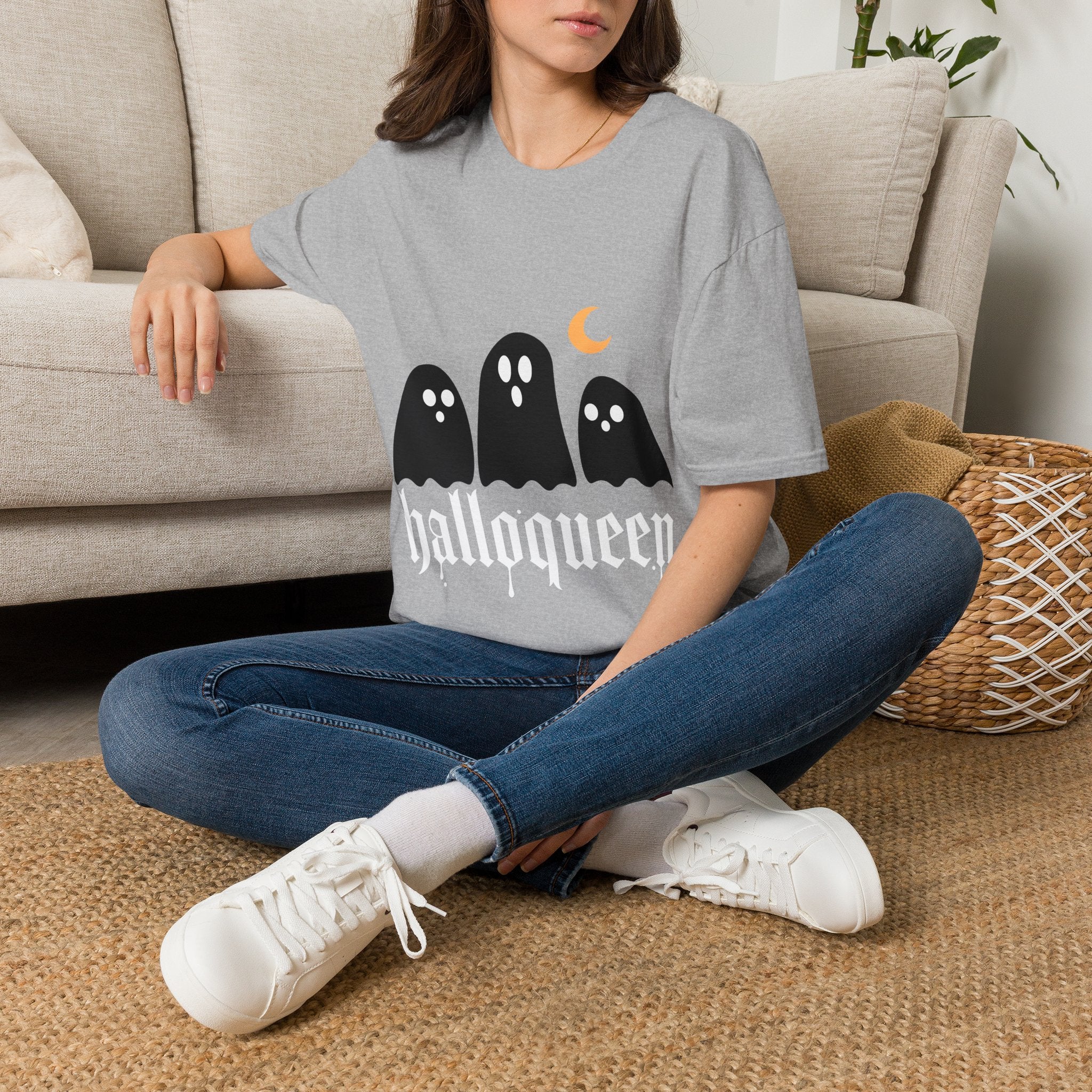 Halloween 'Galloqueen' Ghost Tee — Cute Spooky Moon Graphic T-Shirt